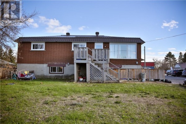 2714 Main, Blezard Valley, ON P0M1E0 Photo 4