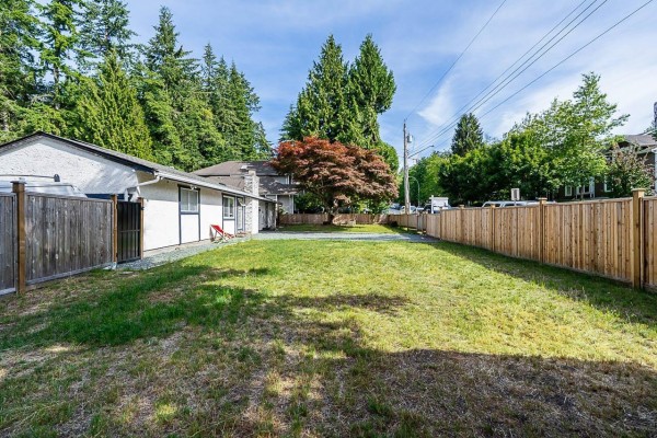 2714 Parkway Drive, Surrey, BC V4P1E8 Photo 4