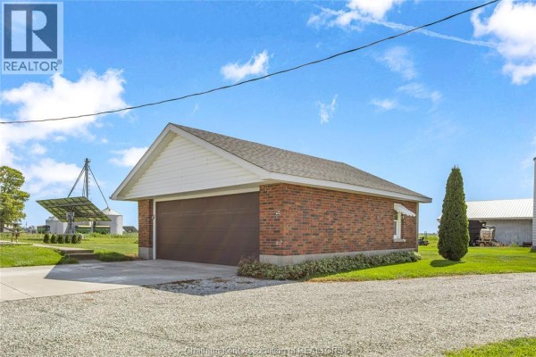 Storage - 27156 St Clair Road, Wallaceburg, ON N8A4L3 Photo 5