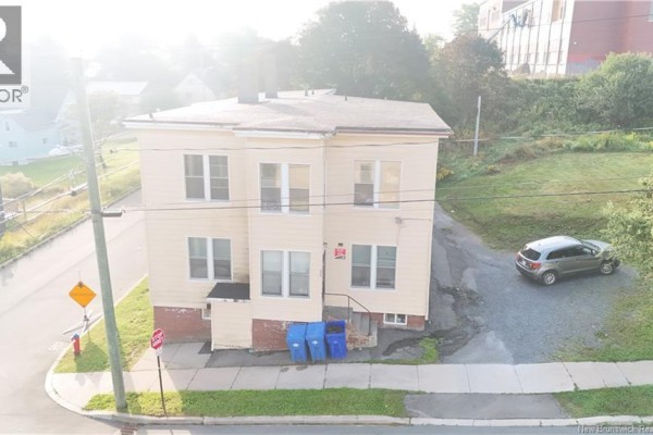 272-274 Tower Street, Saint John, NB E2M1Z7 Photo 3