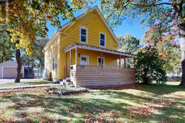 272 Bridge Street, Kentville