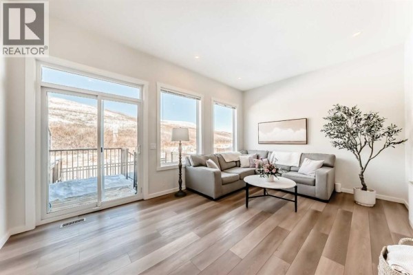 Primary Bedroom - 272 Cranbrook Square Se, Calgary, AB T3M3K8 Photo 5