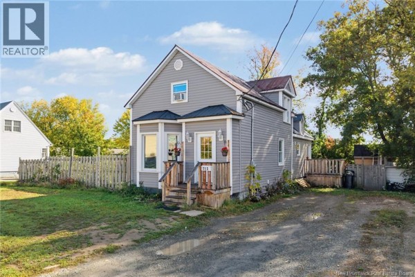 Bonus Room - 272 Hughes Street, Devon, NB E3A2W3 Photo 3