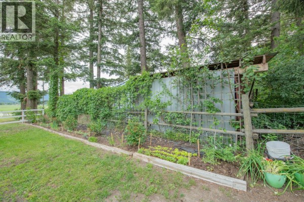 272 Lumby Mabel Lake Road, Lumby, BC, photo 2