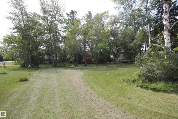272 Paquin St, Cardiff, AB T8R2G5 Photo 5