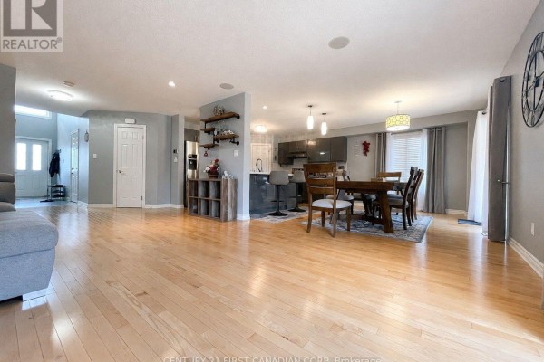 2722 Bateman Trail, London South, ON, photo 3