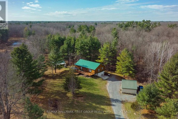2723 Desert Lake Road, Frontenac, ON, photo 2