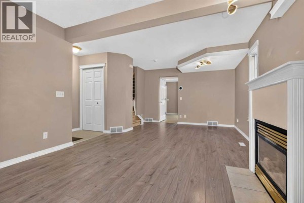 Primary Bedroom - 2724 16 Avenue Se, Calgary, AB T2A0M4 Photo 5
