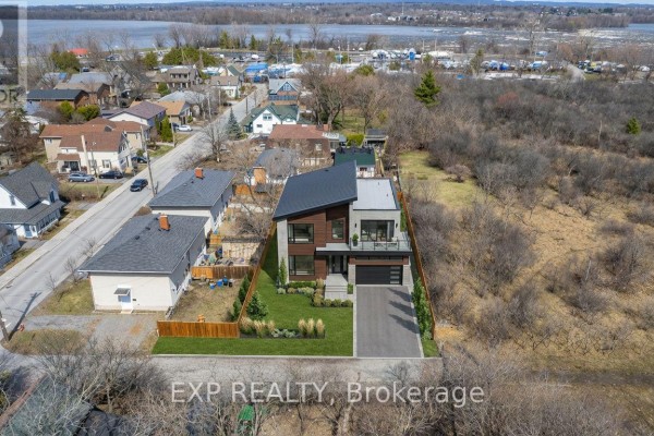2725 Rowatt Street, Ottawa, ON K2B5W4 Photo 3