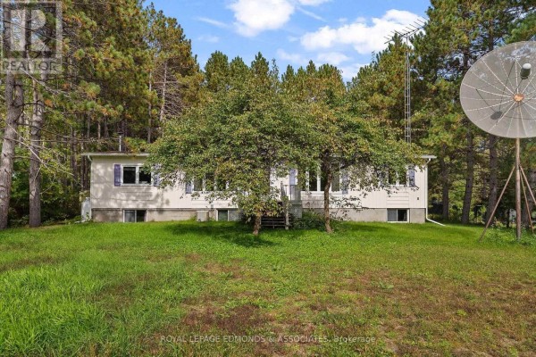 Eating area - 2726 Round Lake Road, Killaloe, Hagarty And Richards, ON K0J2J0 Photo 4