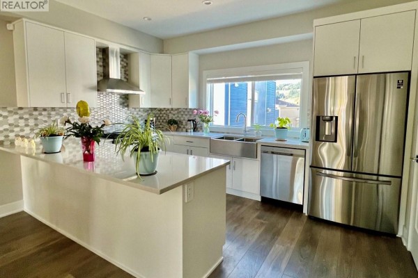 Kitchen - 2727 Celestial Crt, Langford, BC V9B3R6 Photo 3