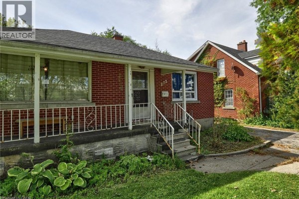 3pc Bathroom - 273 Albert Street, Waterloo, ON N2L3T7 Photo 3