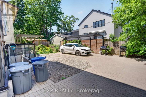 273 Duncairn Avenue, Ottawa, ON K1Z7H1 Photo 2