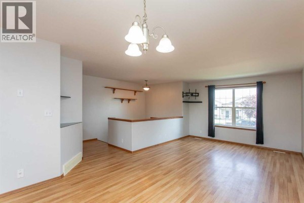 2pc Bathroom - 273 Kendrew Drive, Red Deer, AB T4P3Y9 Photo 5