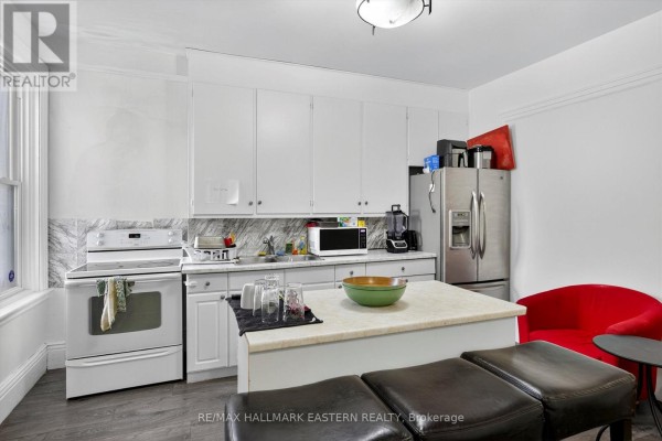 273 Thomas Street, Peterborough, ON K9J5E7 Photo 4