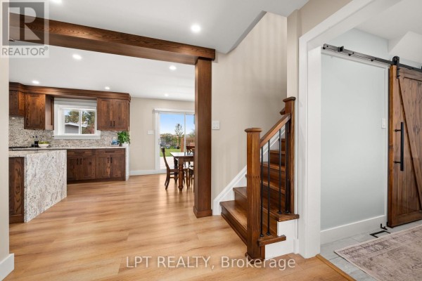 Bedroom - 2730 Dempster Avenue, Innisfil, ON L9S1C1 Photo 5