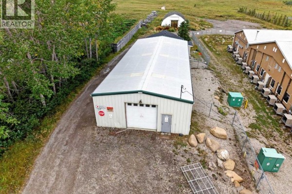 Eat in kitchen - 273209 Range Road 20, Rural Rocky View County, AB T4H4P2 Photo 5