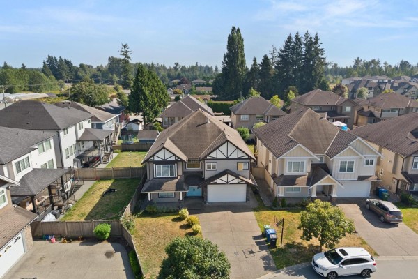2737 Carriage Court, Abbotsford, BC V4X0A3 Photo 3