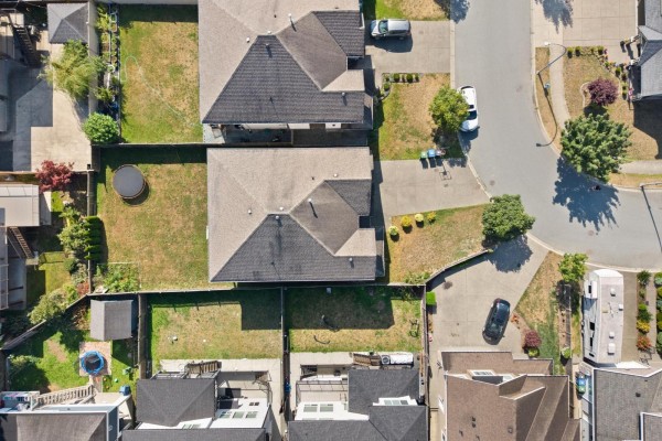 2737 Carriage Court, Abbotsford, BC V4X0A3 Photo 4