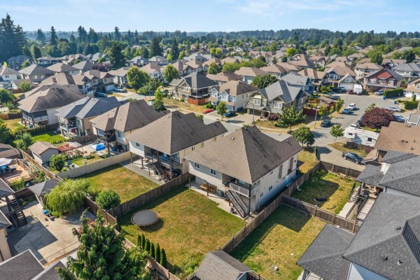 2737 Carriage Court, Abbotsford, BC V4X0A3 Photo 5