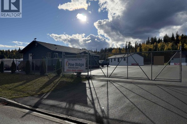 2737 Redfield Place, Prince George, BC V2K5R6 Photo 2