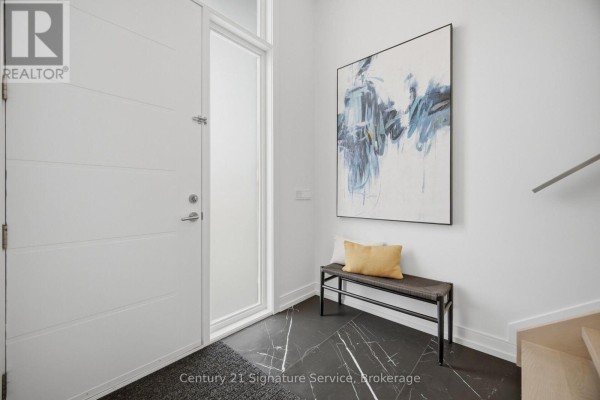 Family room - 273c Ranee Avenue, Toronto, ON M6A1N7 Photo 3