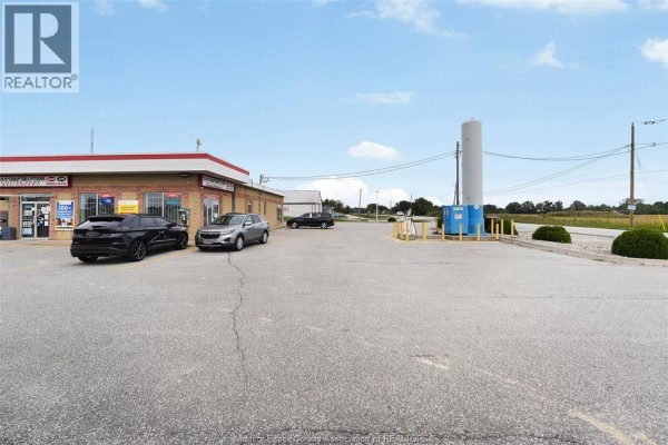 274 County Rd 42, Lakeshore, ON N8N2L9 Photo 3