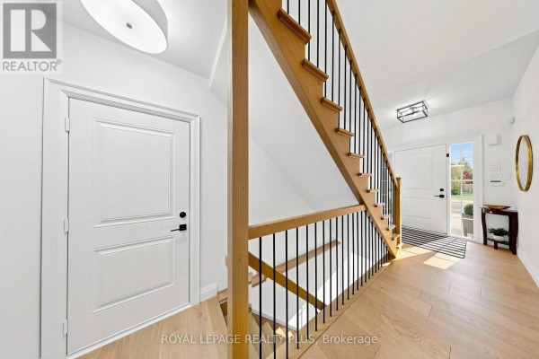 Laundry room - 274 Dewitt Road, Hamilton, ON L8E2R1 Photo 5