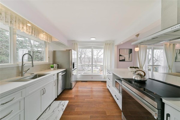 274 Dunkirk Drive, Winnipeg Residential Sold $699,900