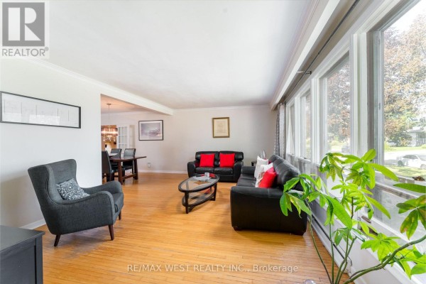 Other - 274 Maxwell Street, Toronto, ON M3H5C3 Photo 5