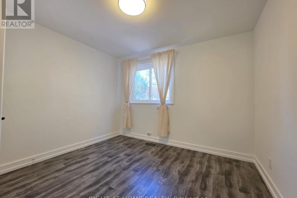 Bedroom 2 - 274 Mcconvey Drive, Richmond Hill, ON L4C3K2 Photo 5