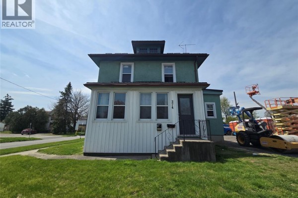 274 St Clair Street, Chatham, ON N7L3K1 Photo 4