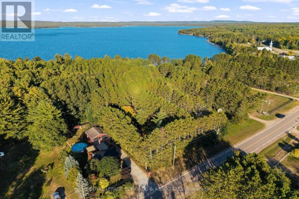 2740 Round Lake Road, Killaloe, Hagarty And Richards, ON K0J2J0 Photo 3