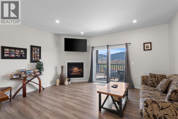 4pc Bathroom - 2743 Grandview Heights, Merritt, BC V1K1R1 Photo 5