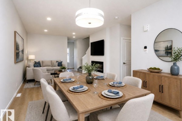 Kitchen - 2744 7 Av Sw, Edmonton, AB T6X1N8 Photo 3
