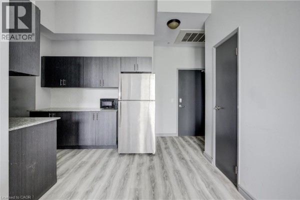 Kitchen - 275 Larch Street Unit# G105, Waterloo, ON N2L3R2 Photo 3