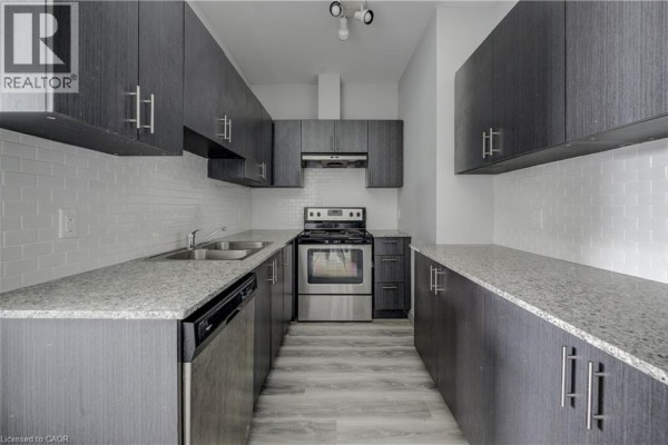 Den - 275 Larch Street Unit# G105, Waterloo, ON N2L3R2 Photo 5