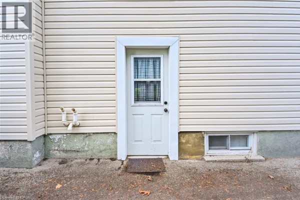 Kitchen - 275 Main (lower) Street, Cambridge, ON N1R1X8 Photo 4