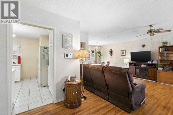Bedroom - 275 Northmount Drive Nw, Calgary, AB T2K3G9 Photo 3