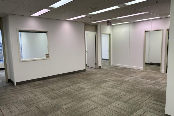 275 Portage Ave, Winnipeg, MB R3B2B3 Photo 3