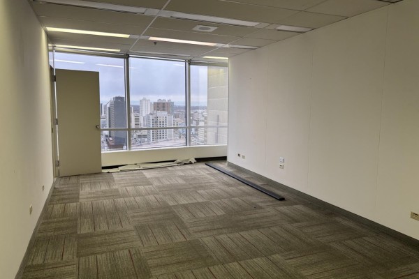 275 Portage Ave, Winnipeg, MB R3B2B3 Photo 4