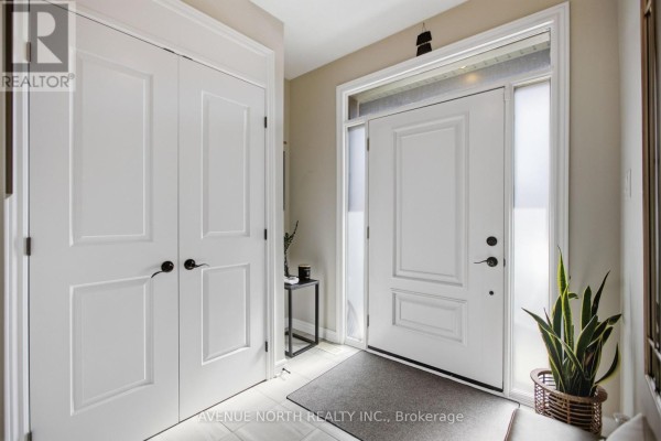 Bedroom 2 - 275 Trollius Way, Ottawa, ON K1T0S2 Photo 5