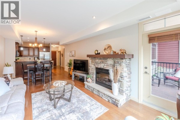 Den - 2750 Auburn Road Unit# 112, West Kelowna, BC V4T4C2 Photo 5
