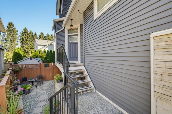 27515 27a Avenue, Langley, BC V4W0C4 Photo 3