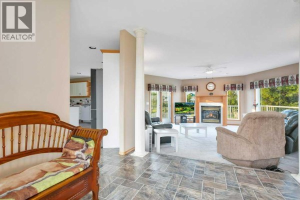 Office - 27556 Township Road 372, Rural Red Deer County, AB T4G0M5 Photo 5