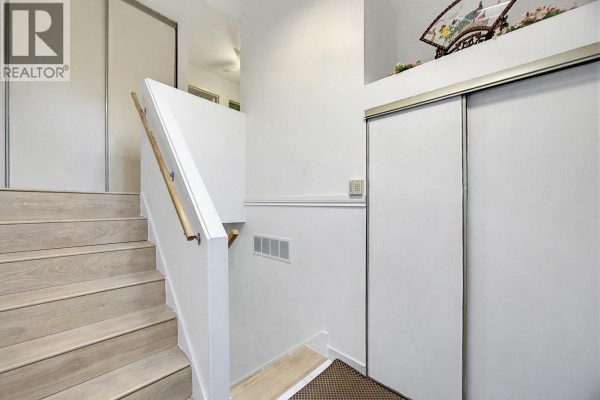 2757 Ellerslie Avenue, Burnaby, BC V5B4R9 Photo 4