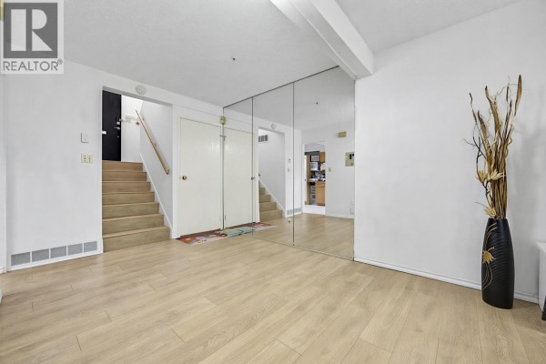 2757 Ellerslie Avenue, Burnaby, BC V5B4R9 Photo 5
