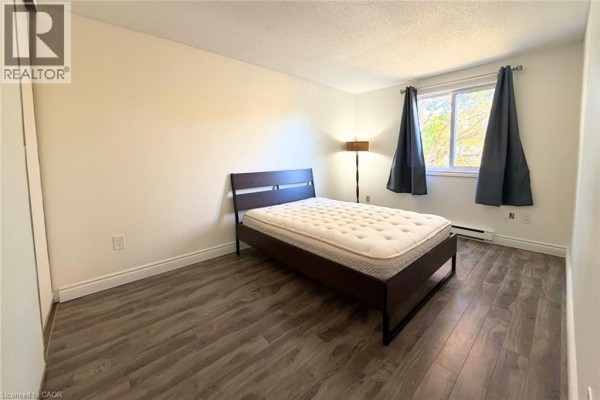 276 Eiwo Court Unit# 204, Waterloo, ON N2K3M6 Photo 5