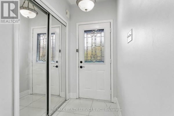 Bathroom - 276 Fitzgerald Crescent, Milton, ON L9T5Y3 Photo 3
