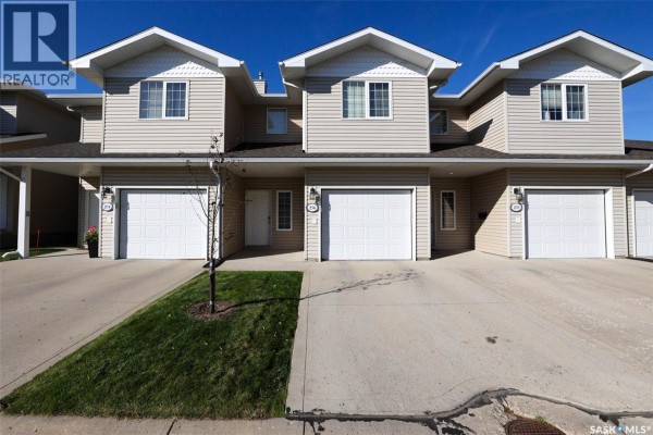 276 Mount Royal Place, Regina